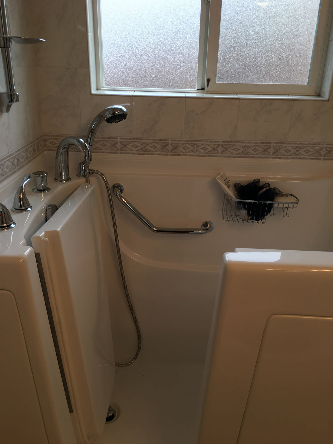 The Best Accessory Options for Walk In Bathtubs: Enhance Your Bathing Experience with Luxury Features